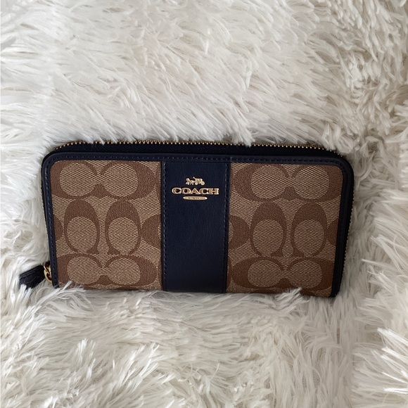Coach signature jacquard navy blue accordian wallet - Picture 1 of 7